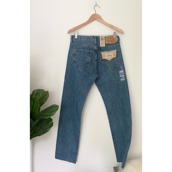 Levi’s 501 Jeans - Picture 2 of 6